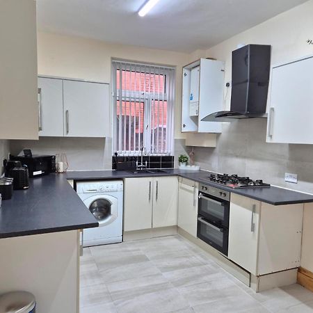 Rooms In Manchester 6 Minutes Drive To Victoria Station Exteriér fotografie