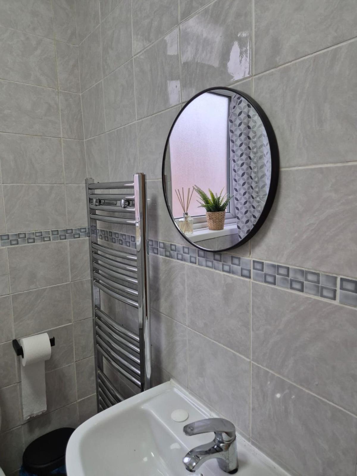 Rooms In Manchester 6 Minutes Drive To Victoria Station Exteriér fotografie