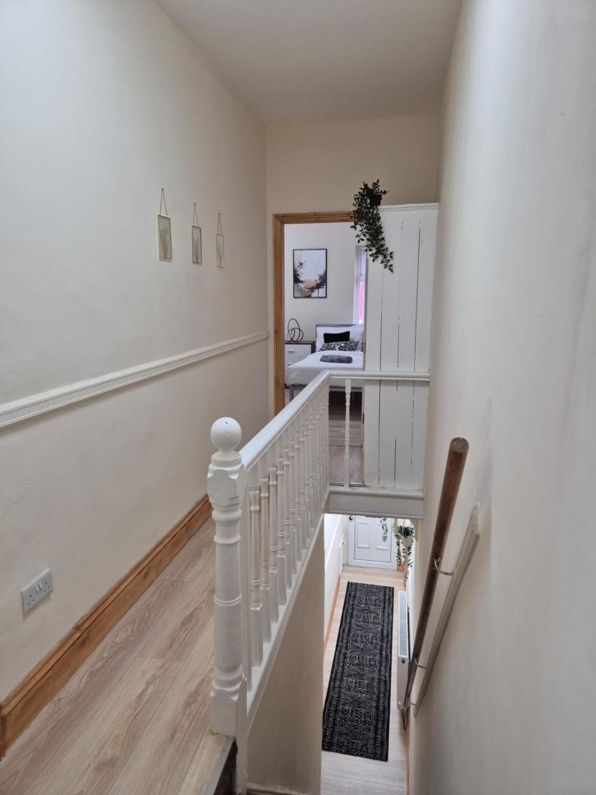 Rooms In Manchester 6 Minutes Drive To Victoria Station Exteriér fotografie