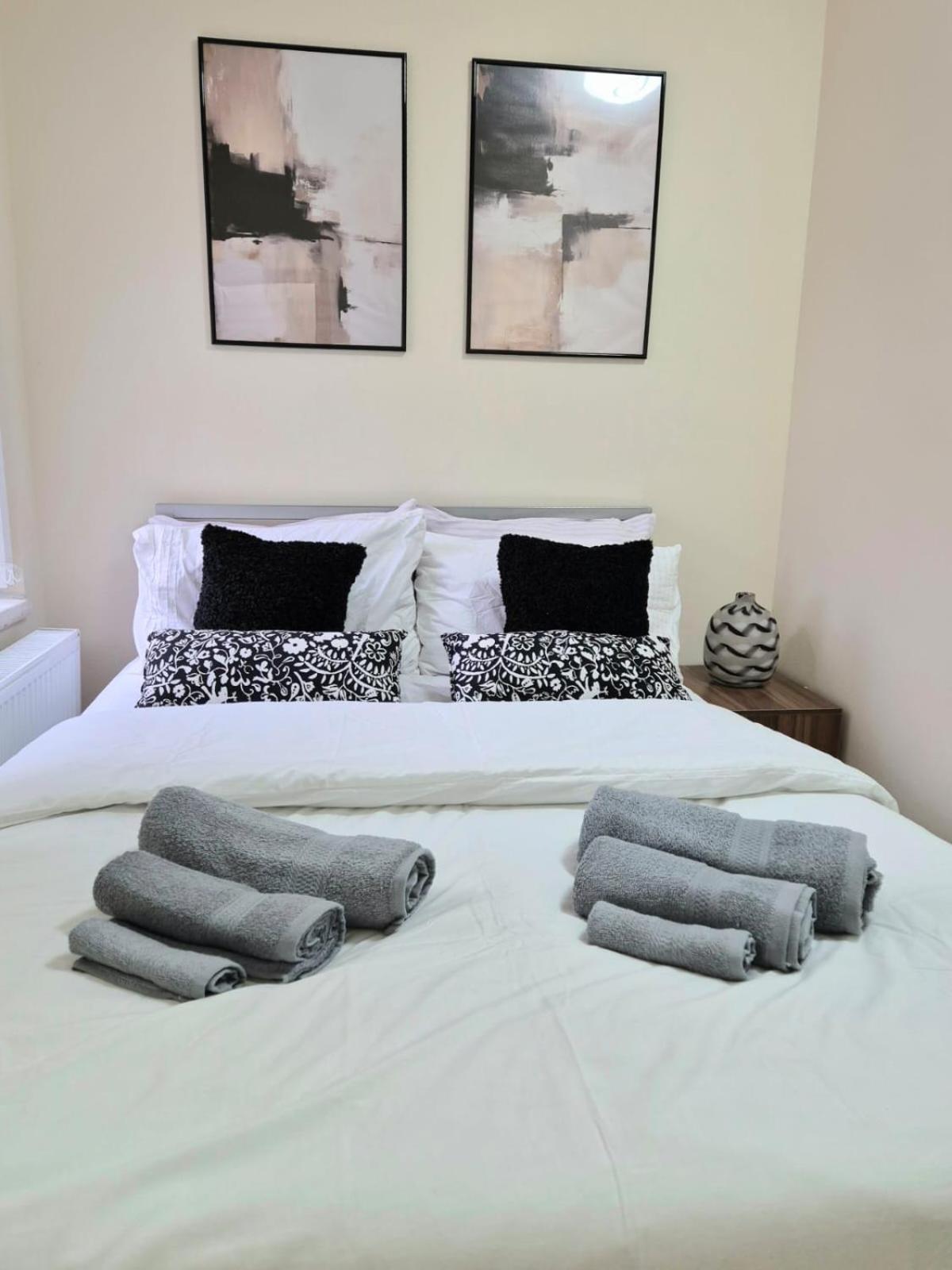 Rooms In Manchester 6 Minutes Drive To Victoria Station Exteriér fotografie