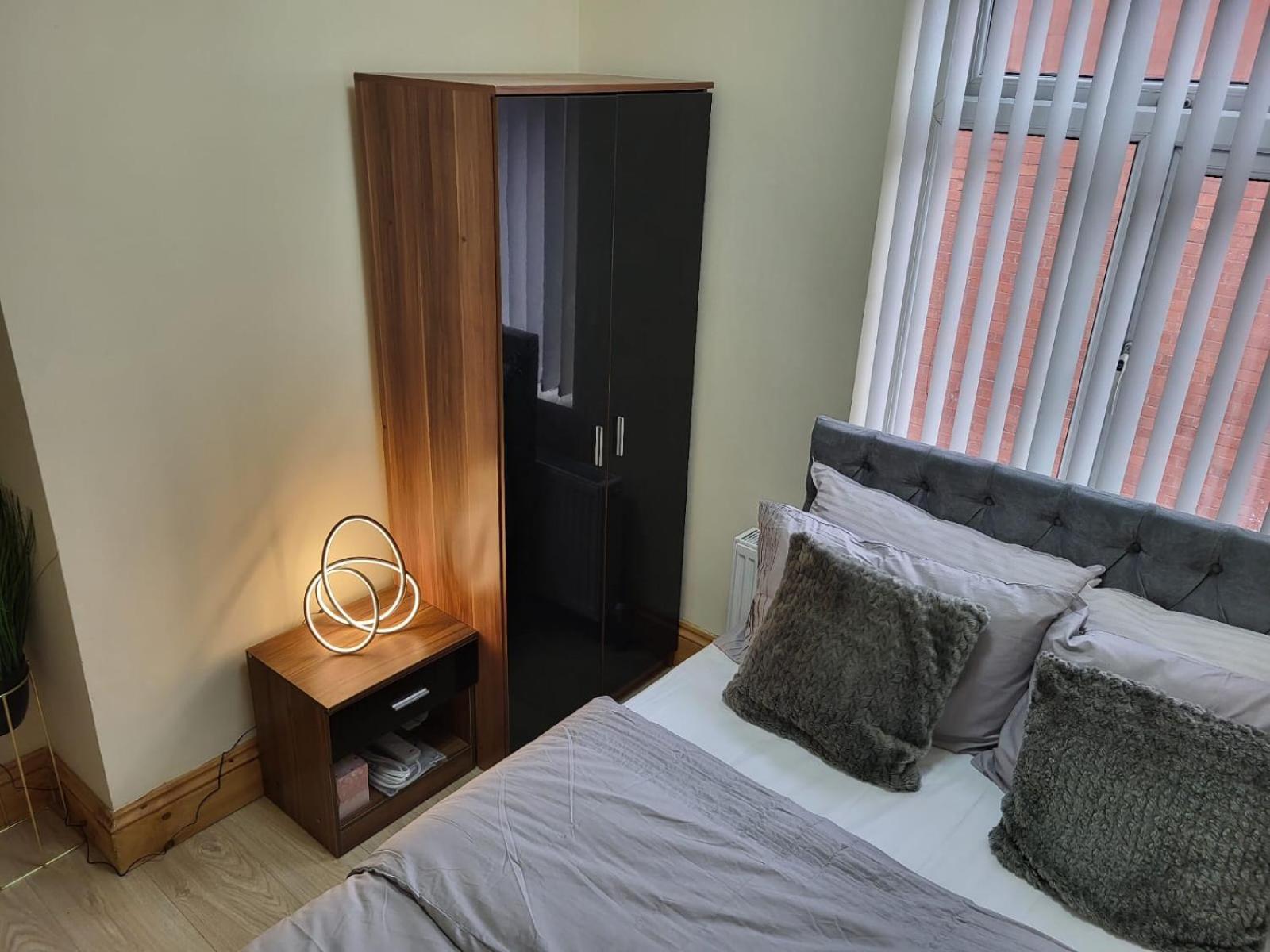 Rooms In Manchester 6 Minutes Drive To Victoria Station Exteriér fotografie