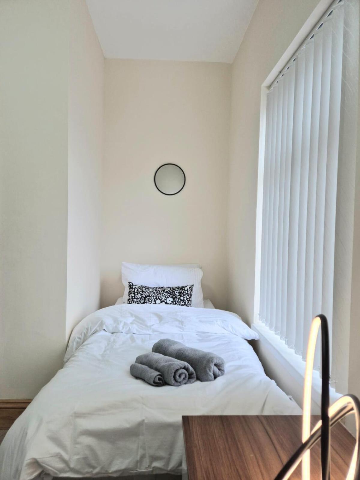 Rooms In Manchester 6 Minutes Drive To Victoria Station Pokoj fotografie